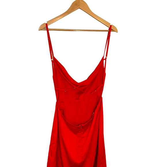 Fame & Partners The Toluca Dress Open Back Sheath High-Low Sleeveless Red 10 - Picture 9 of 11